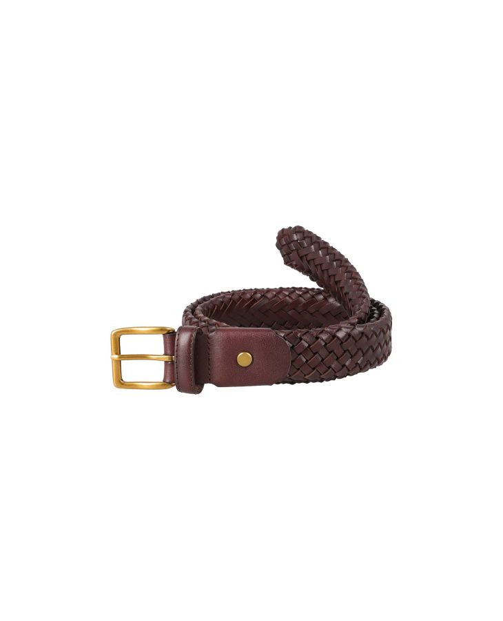 Classic leather belt with tailored look.