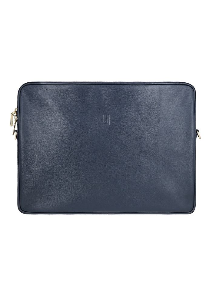 Leather laptop bag with zipper and strap.
